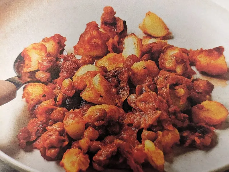 Tomato & lentil gnocchi bake