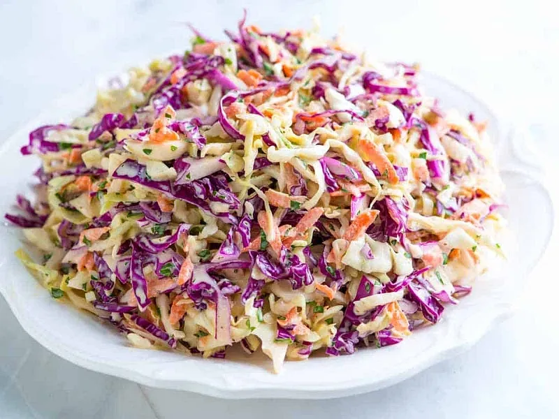 Easy Creamy Coleslaw
