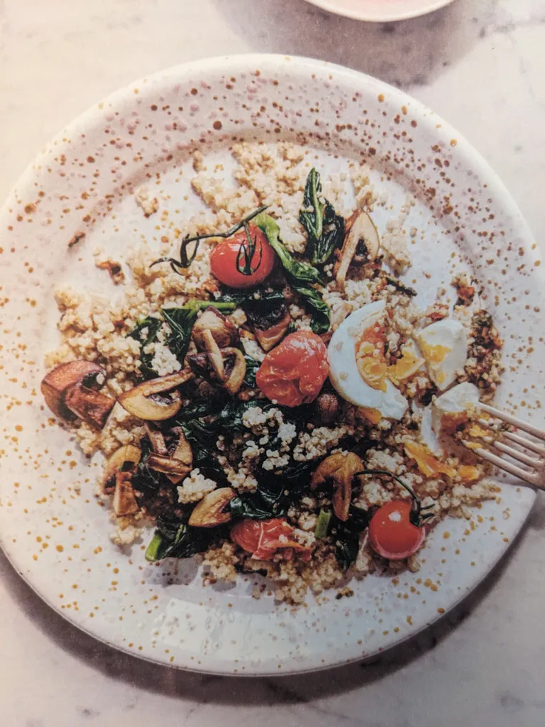 Cheesy quinoa porridge