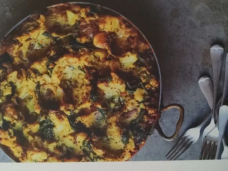 Saag aloo shepherd's pie