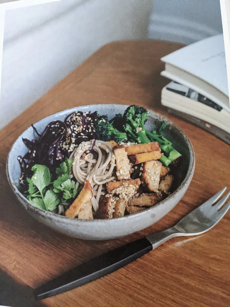 Pan-dressed noodles with crunchy cabbage and crispy tofu