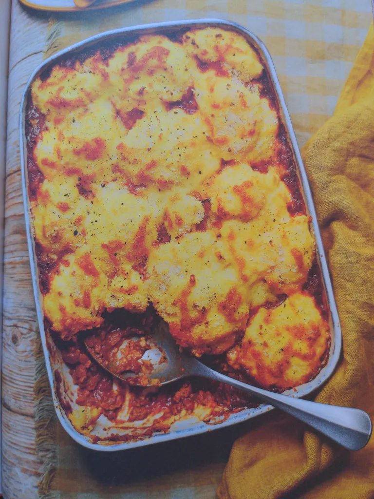 Bolognese polenta bake