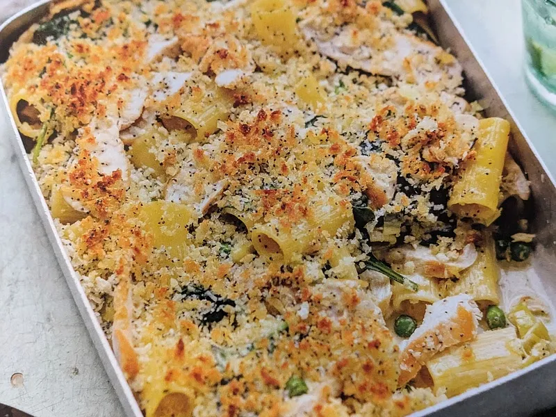 Poppy Seed-Crusted Chicken with Creamy Rigatoni & Peas