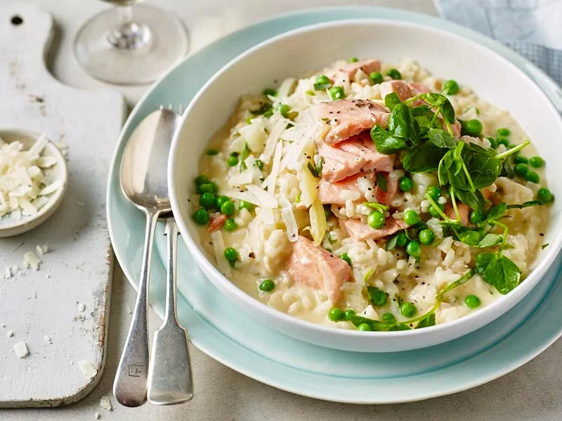 Salmon, fennel and pea risotto