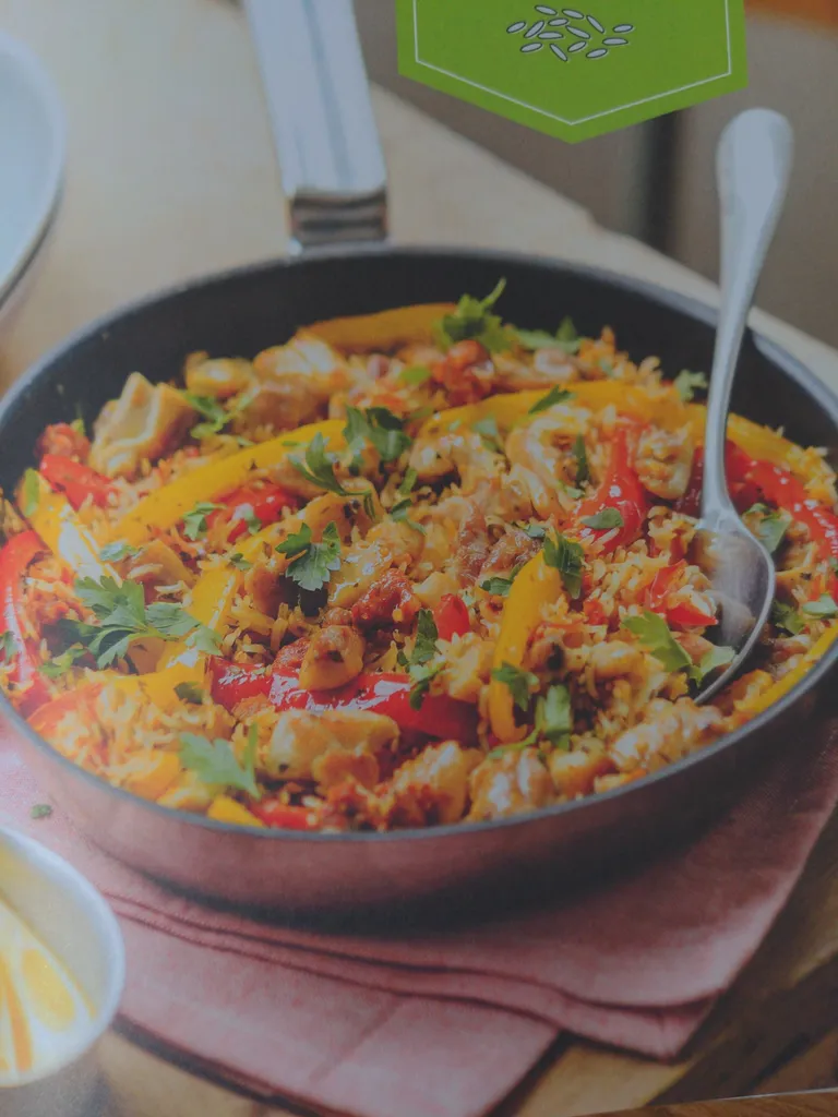 Chicken, chorizo & veg-packed paella
