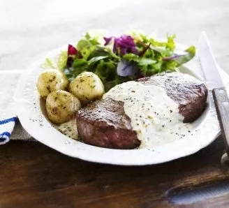Steak, brandy and cream sauce